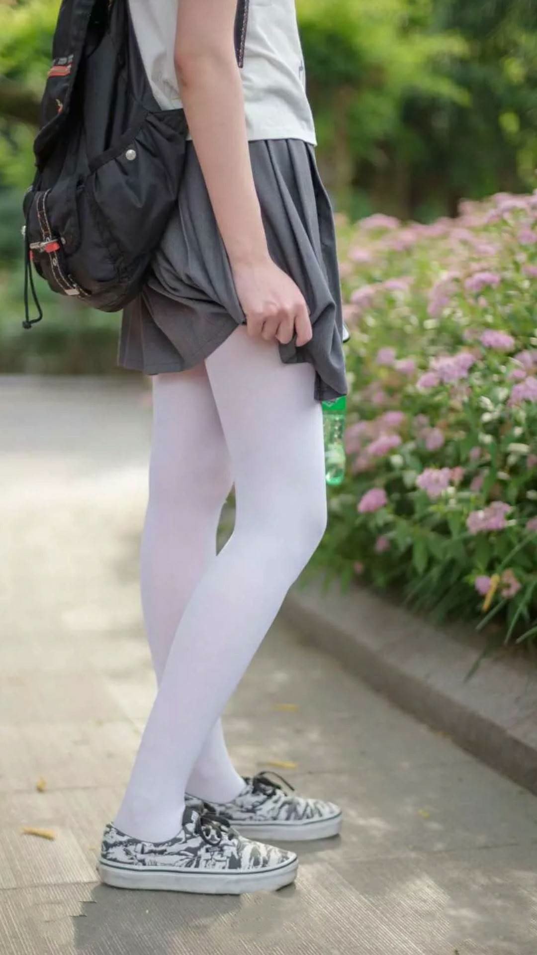 Kaiyun官方登录入口-意外拳击称重仪器故障引争执，拳击手称重仪式视频