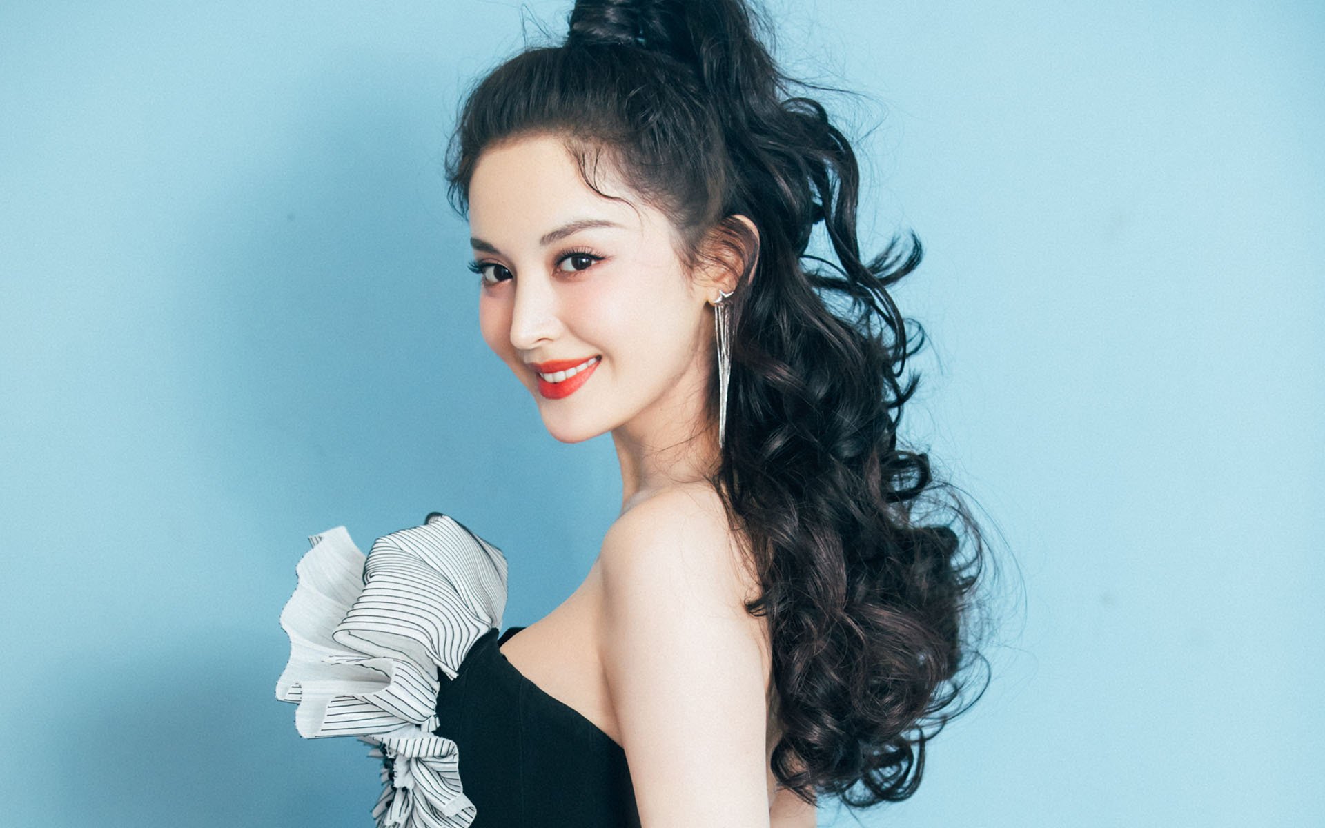 kaiyun官方入口登录-中国男篮迎来新赛季首场热身赛 展现良好状态，中国男篮热身赛时间